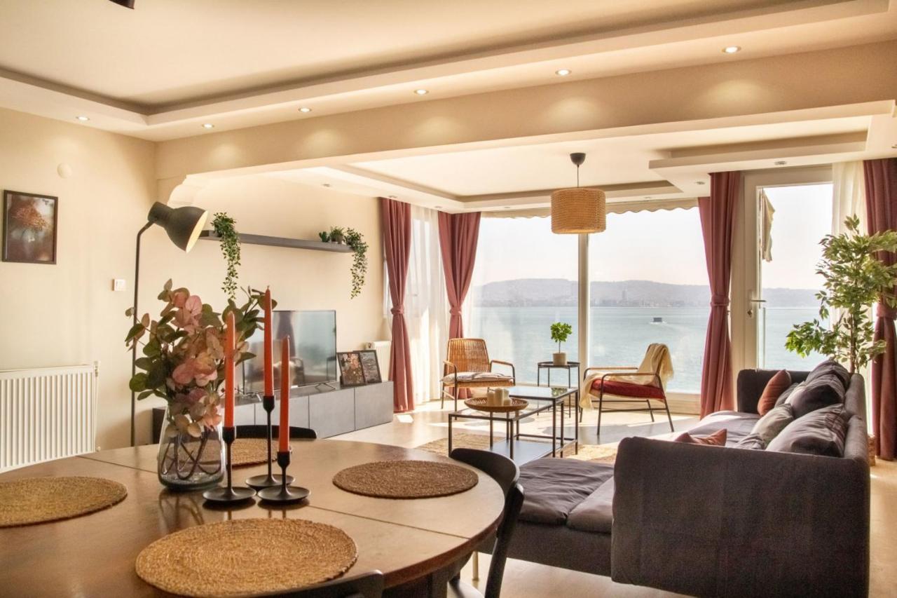 Exceptional Flat With Gorgeous Sea View In Izmir Leilighet Eksteriør bilde